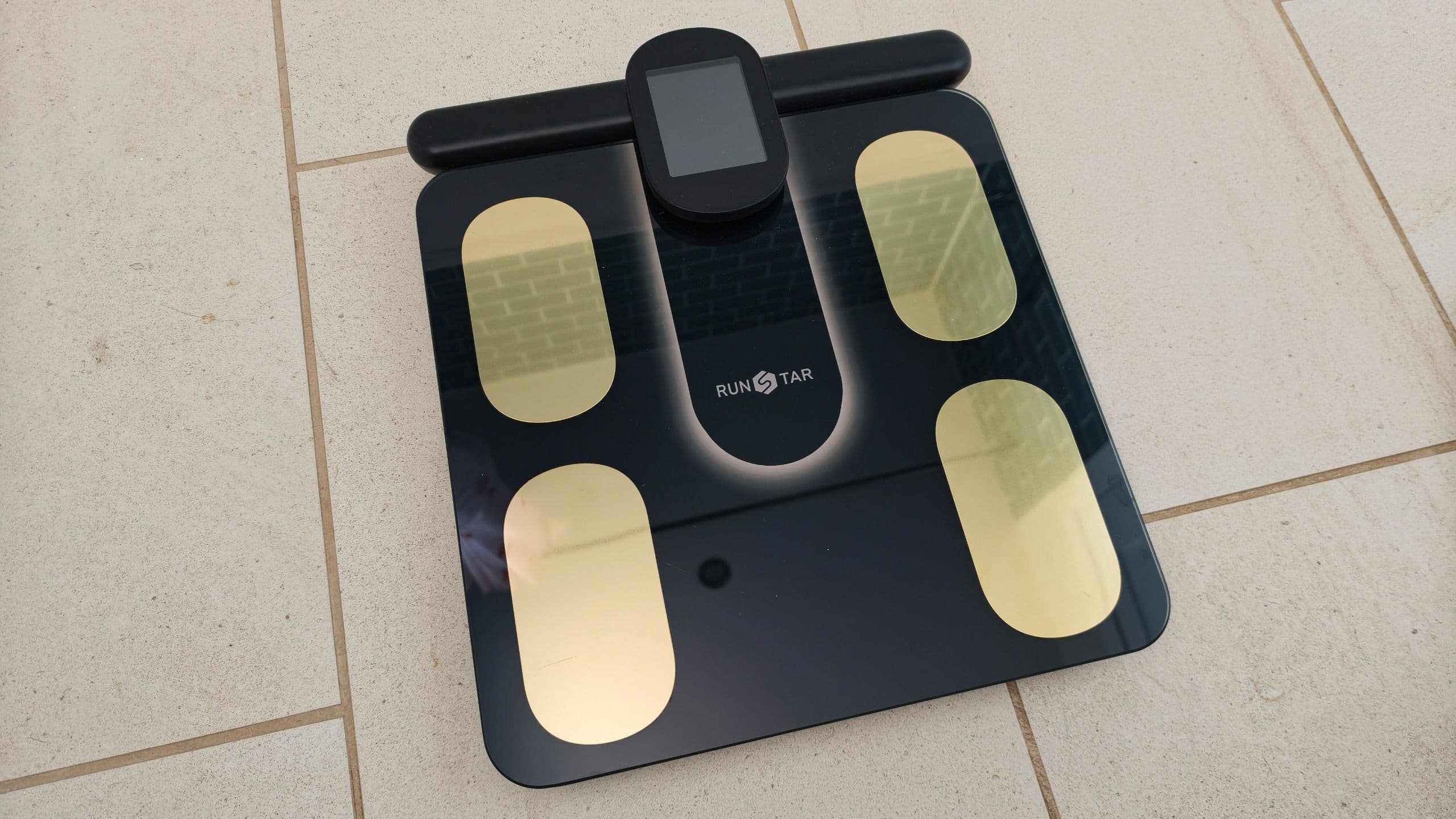 The RunStar 8E SmartScan Pro is punching well above its weight as a cheaper Withings BodyScan 2 rival
