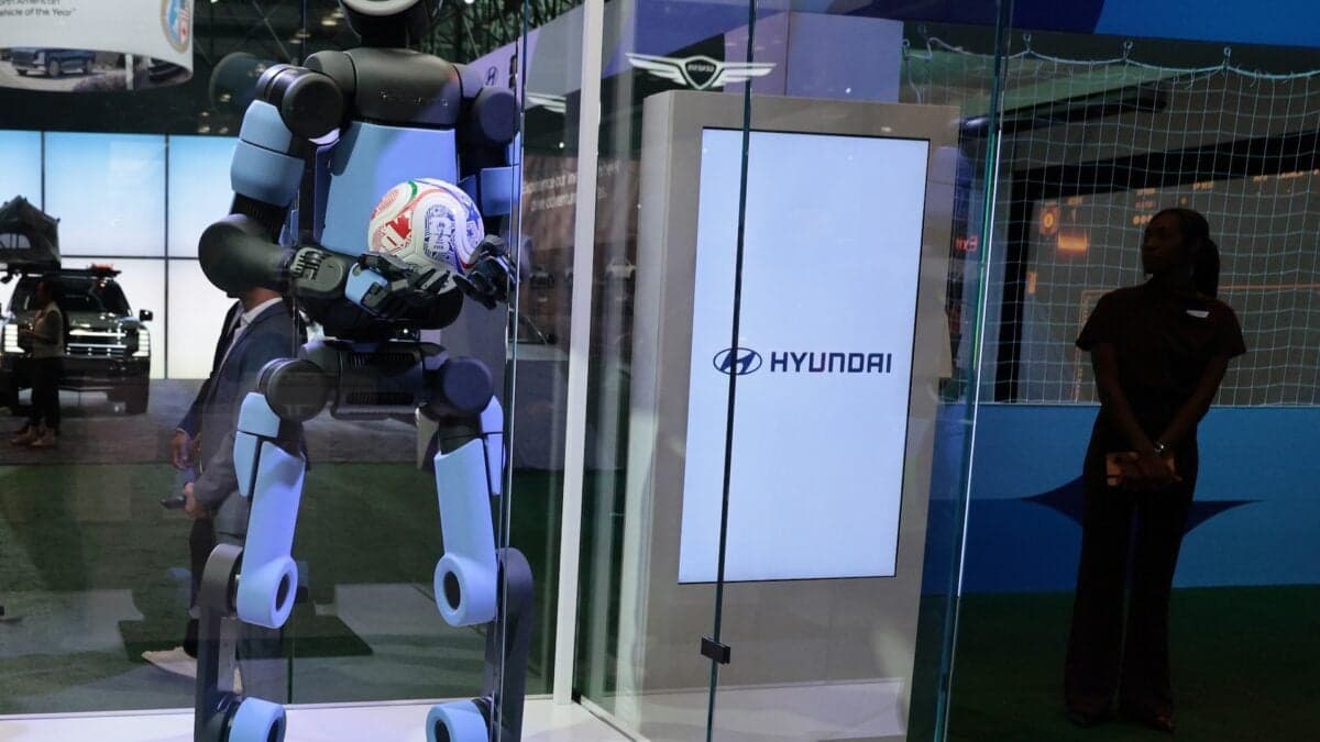 Boston Dynamics Appoints Ex-Amazon AI Chief as CEO Amid Shift to Humanoid Robot Manufacturing