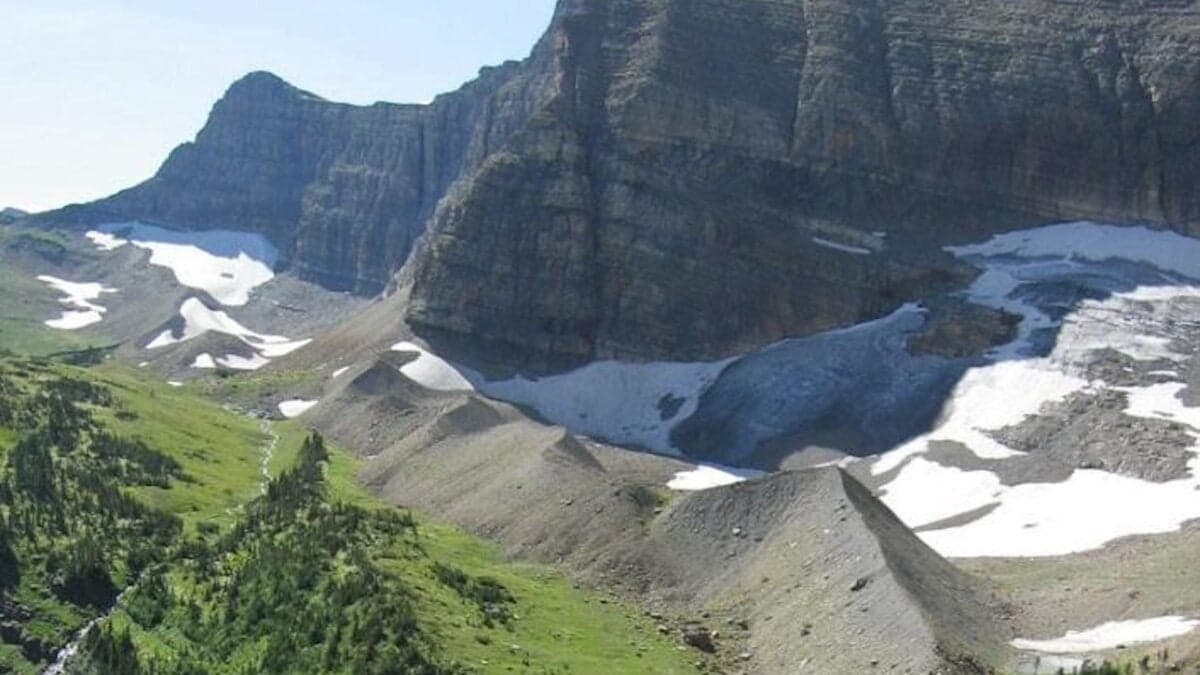 300 Glaciers Gone: New Review Reveals the Scale of Ice Loss in the American West