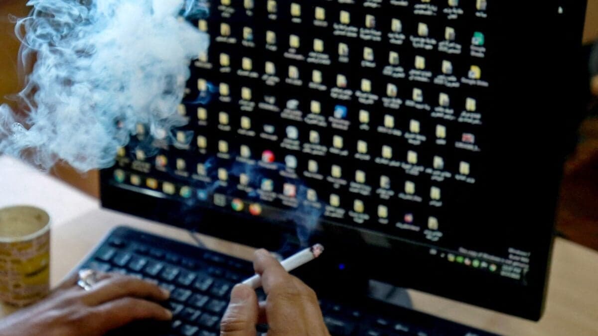 Based AI People Are Supposedly Smoking Because AI Will Cure Cancer