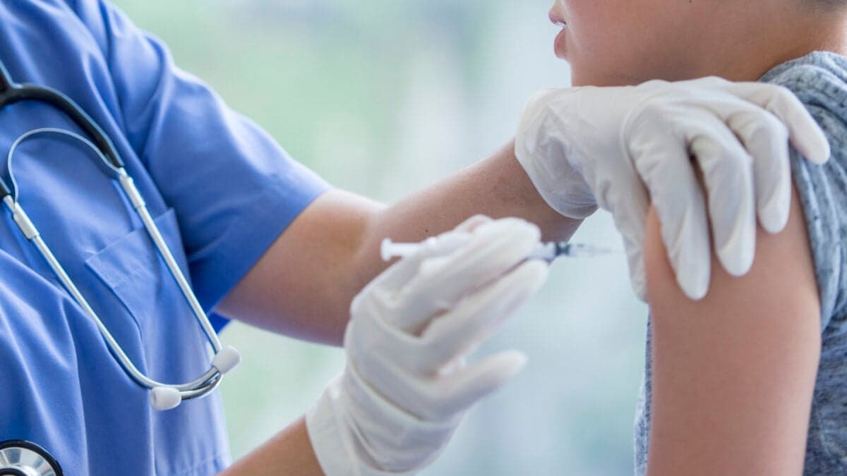 Study links 1995 chickenpox vaccines to steep drop in shingles cases