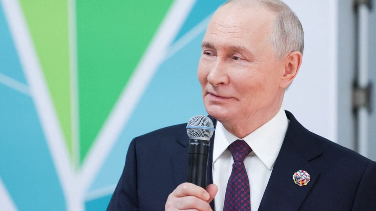Putin praises Elon Musk as "real genius" amid satellite coordination with Russia
