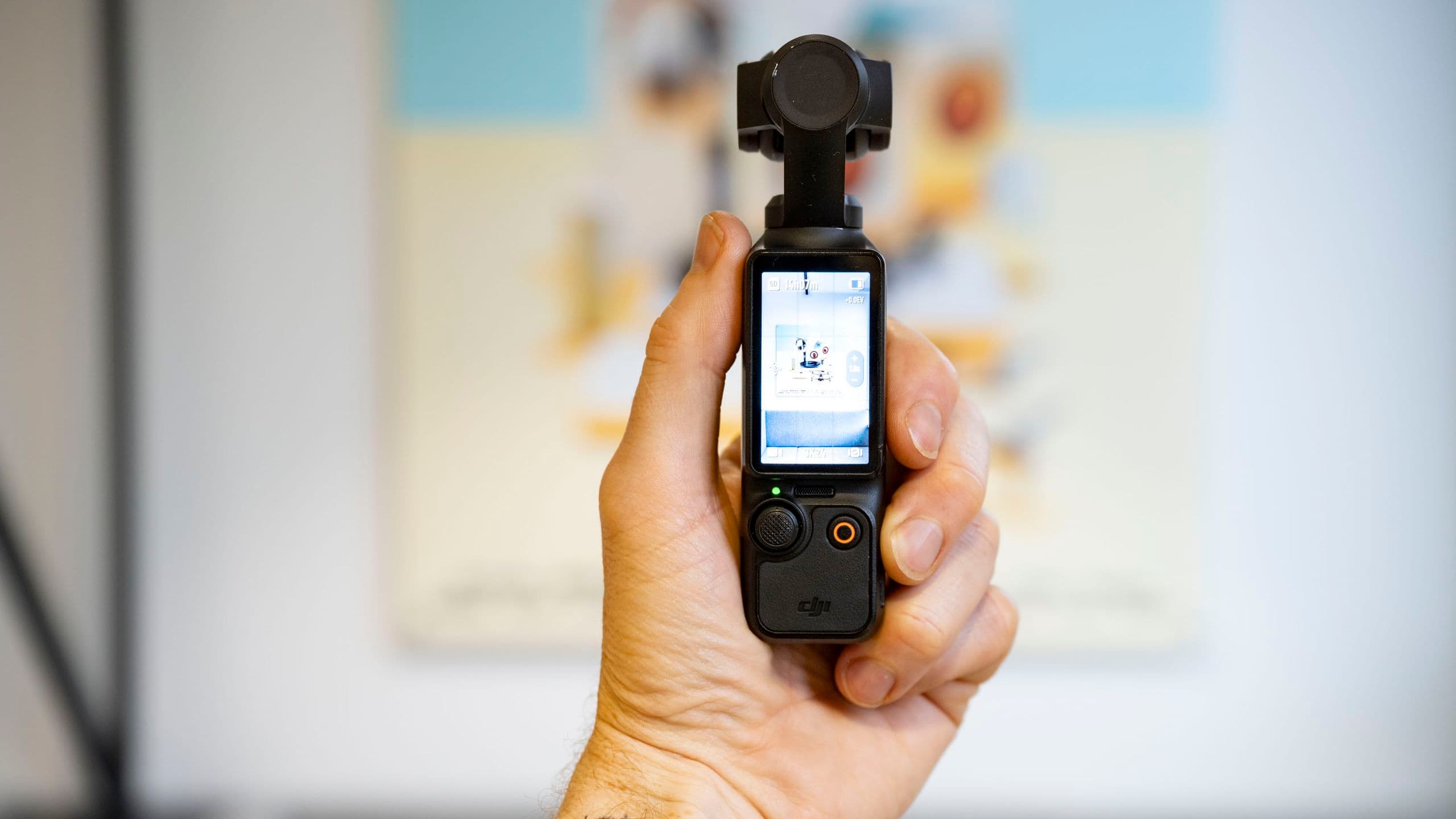 'An impressive camera that delivers amazing video quality and beautiful slow-motion scenes': DJI's Osmo Pocket 3 with built-in three-axis stabilization is reduced in price for a limited time