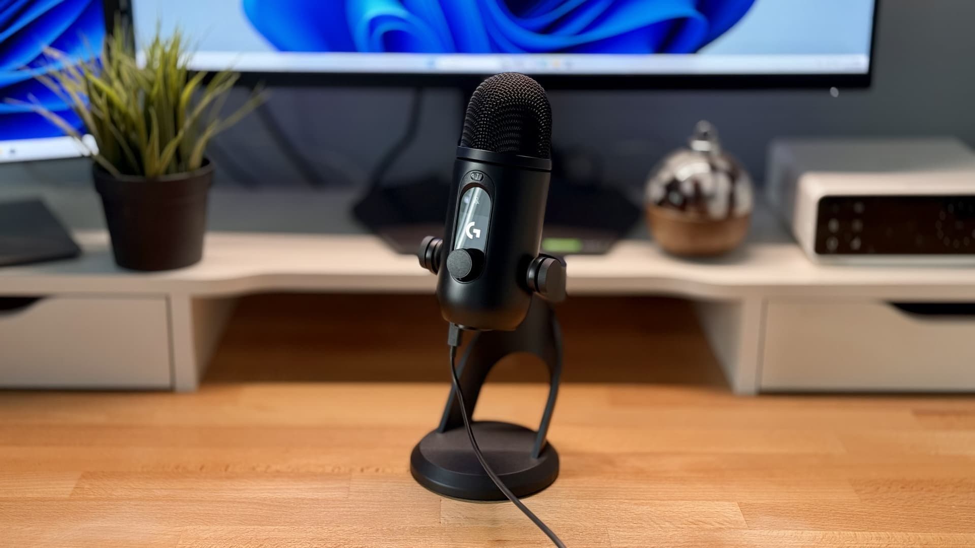 Logitech Yeti 2 launches with auto-adjusting polar patterns and 24-bit audio