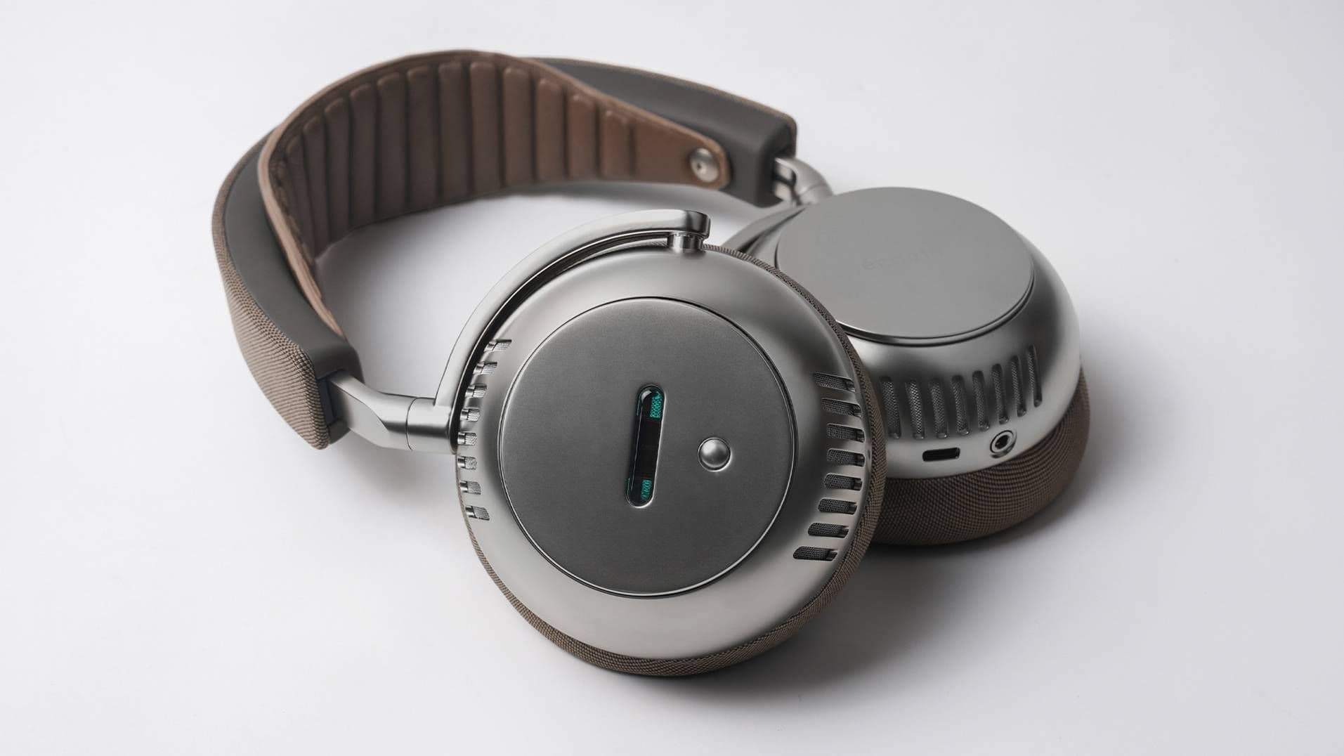 Écoute launches TH2 headphones with upgraded valve amp and noise cancellation