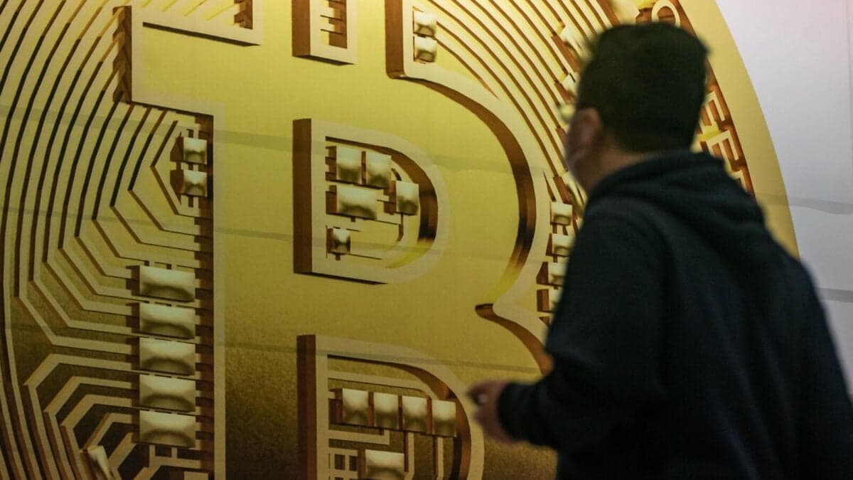 Cryptographers Urgently Debating Whether AI Could Break Bitcoin’s Security ‘in Months’