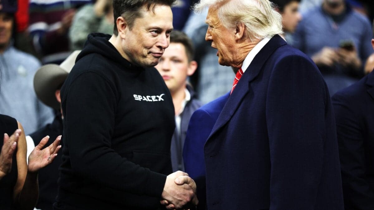 Elon Musk Fully Surrenders to Trump on ‘Super Intelligence’
