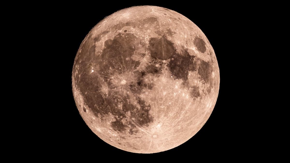 Moon phase today explained: What the Moon will look like on October 4, 2026