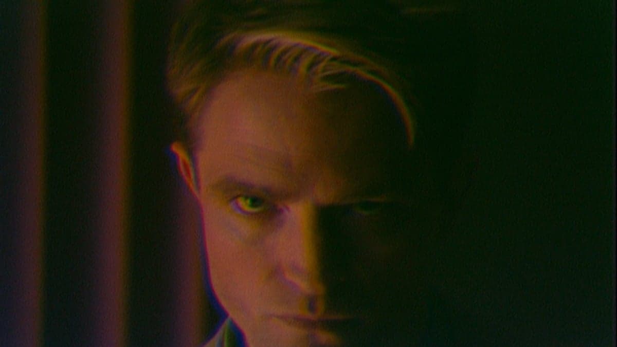 'Primetime' review: Robert Pattinson makes Chris Hansen a scary clown