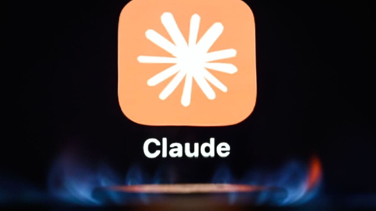 Anthropic’s Claude AI Suffers Major Outage, Thousands of Users Affected