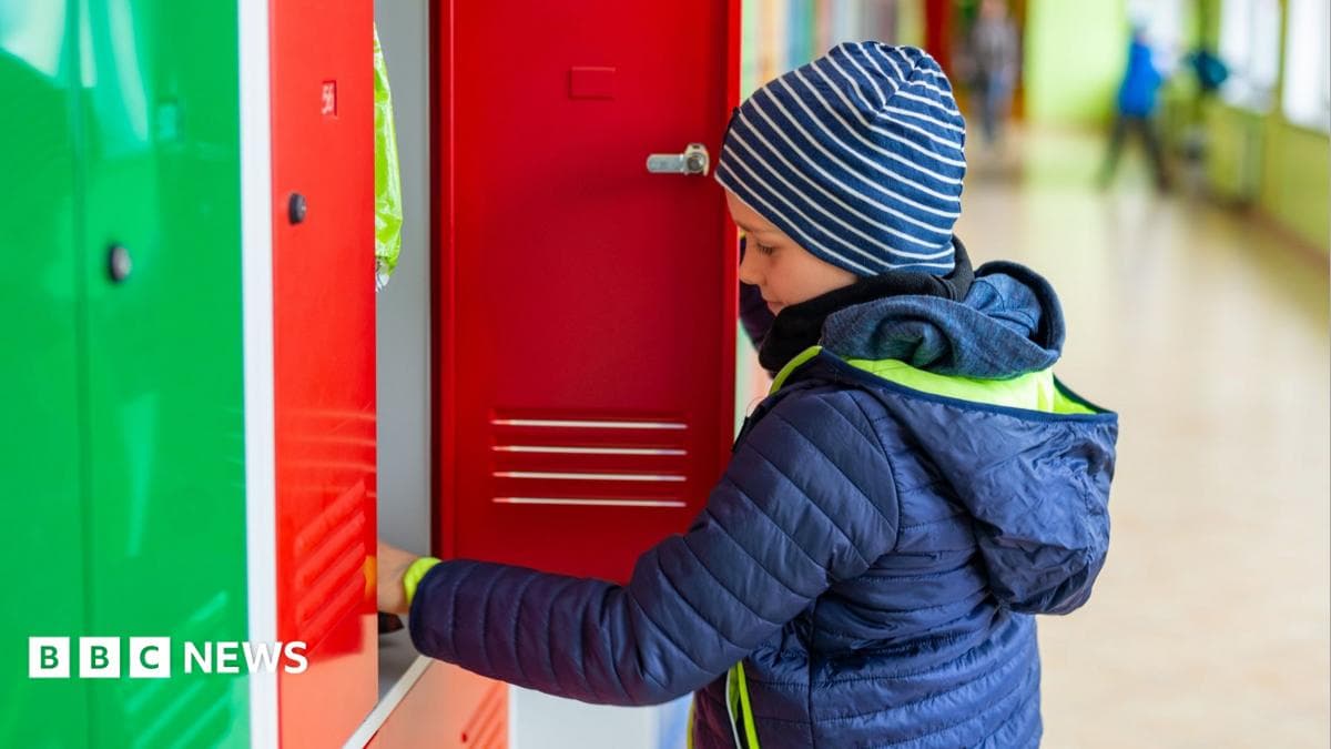 Energy costs: 'Wear more clothes if it's cold', pupils and staff told