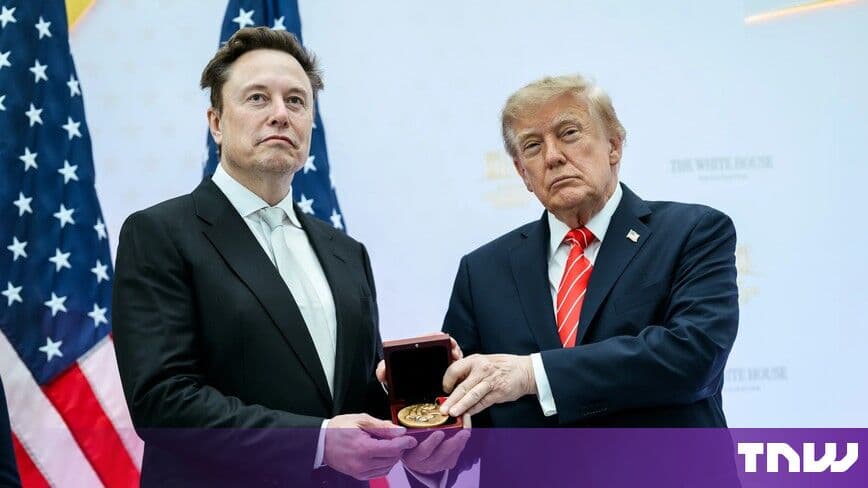 Musk says SpaceX will cover Grok Bot purchase mistakes and leaked cards
