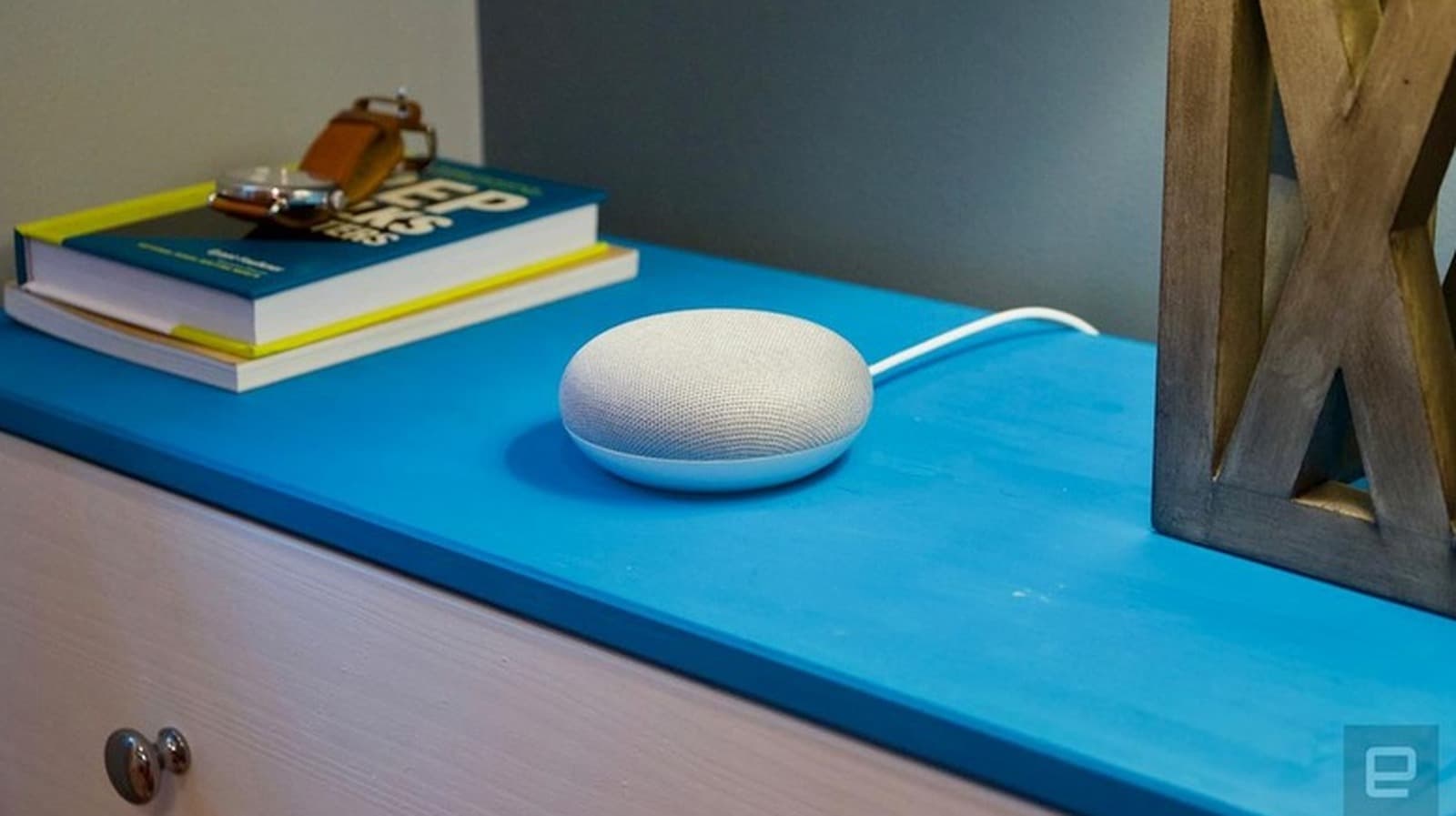 Tech roundup: AI voice assistants, smart device resets, and industry critiques
