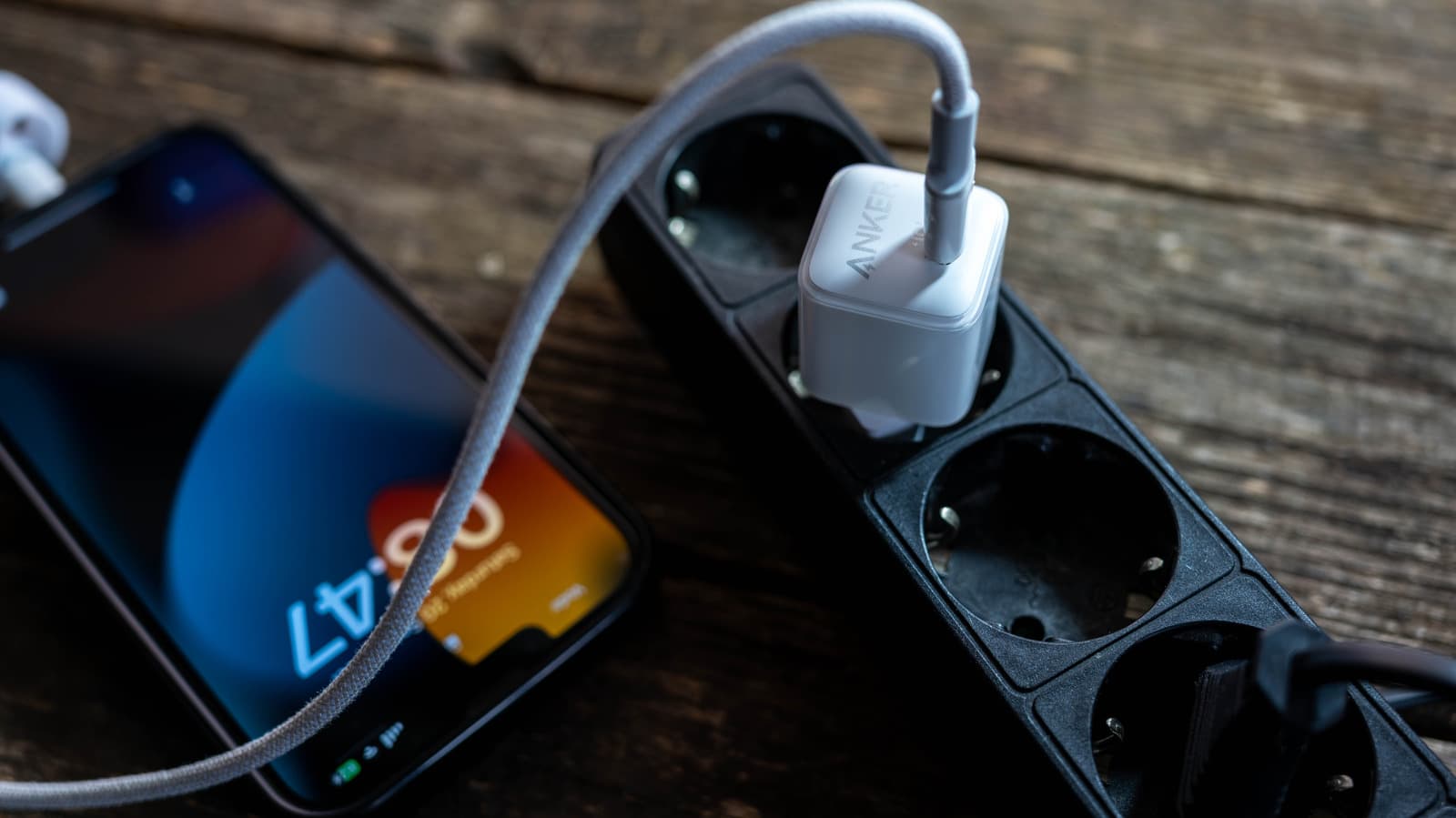 How Anker’s PowerIQ charging technology works and why it matters
