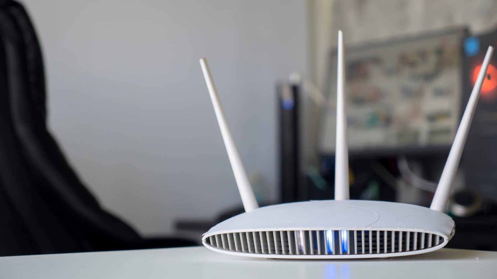 What Netgear router lights mean and how to fix common issues