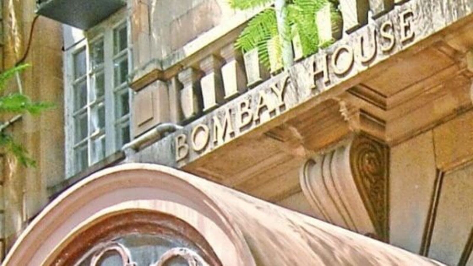 Tata Trusts challenges Mehli Mistry’s right to contest trustee changes over expired tenure